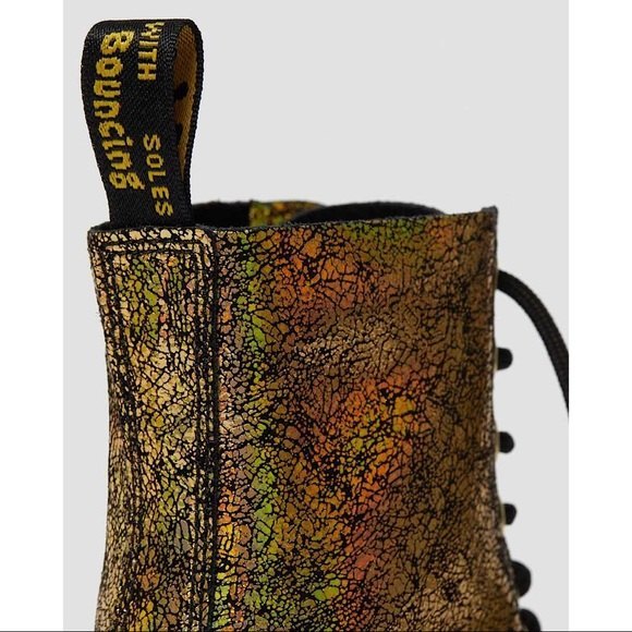 ๐ DR. MARTENS 1460 PASCAL METALLIC GOLD IRIDESCENT CRACKLE BOOTS๐ - Picture 7 of 15